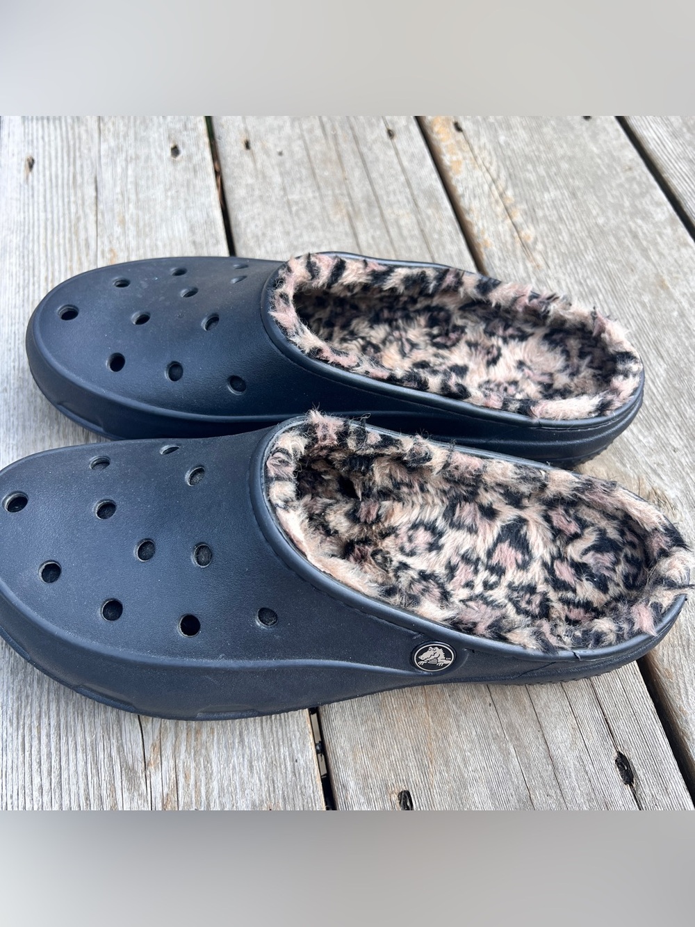 Crocs Women 10w Freesail Leopard Print Fur Lined Black Clogs Mules Slip On Shoe